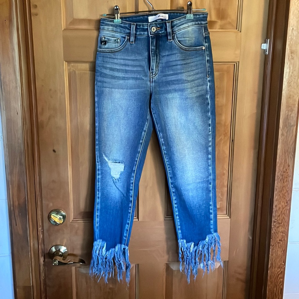 KanCan Dalton Mid Rise Fringe Ankle Skinny size 7/27